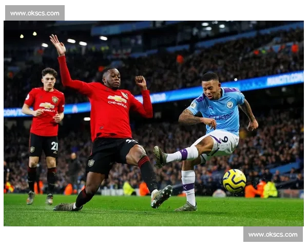 埃弗顿截胡费内巴切 沃克留英超冲击百场里程碑