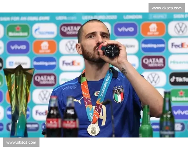 慈善赛争议飞铲!博努奇放倒前英格兰女足队长